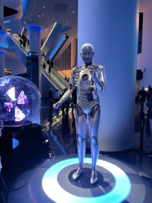 The exhibit at the aquarium.
(robot, science, futuristic, fiction, forthcoming, technology, cyborg, android, exhibition, people, glazed, research, fantasy, no person, spacecraft, astronaut, electronics, light, internet, ball-shaped)